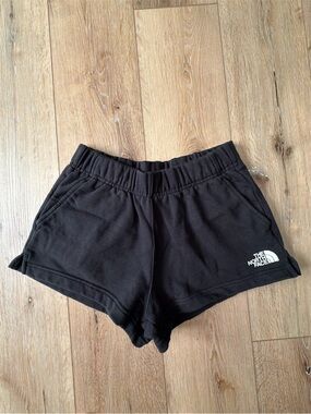 The North Face Women’s Black Cotton Shorts Size M NWOT Elastic Waist Logo